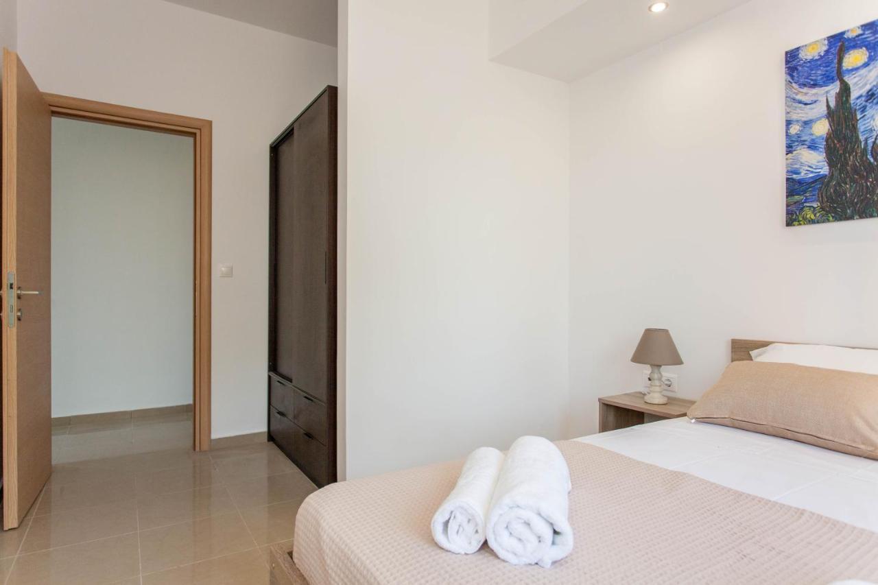 Hillside Seaview Apartment Stalos Exterior photo